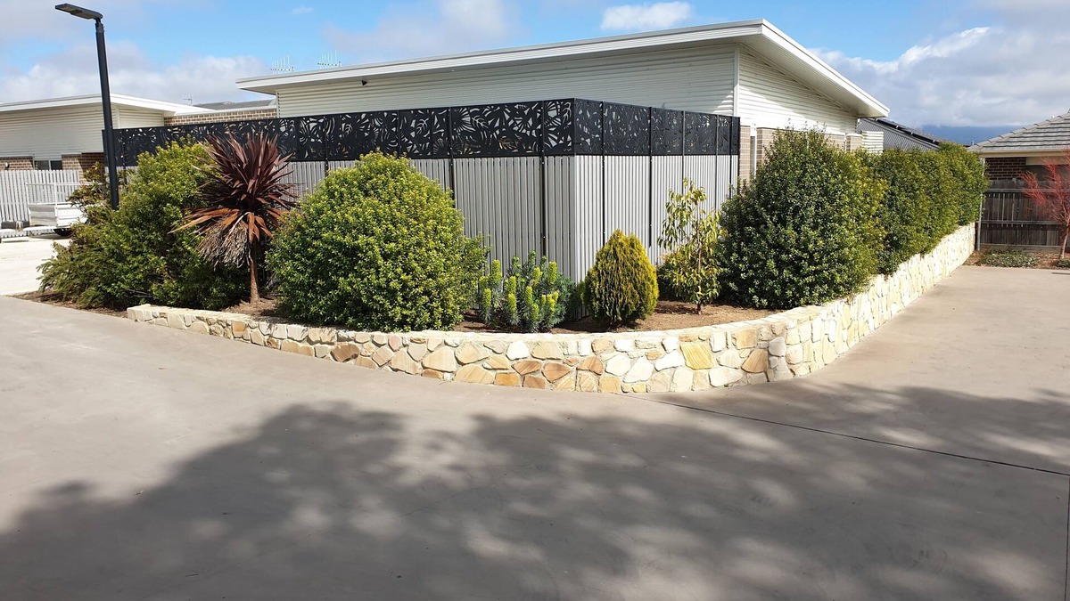 Holt House | Immaculate house near new, has everything and very cosy