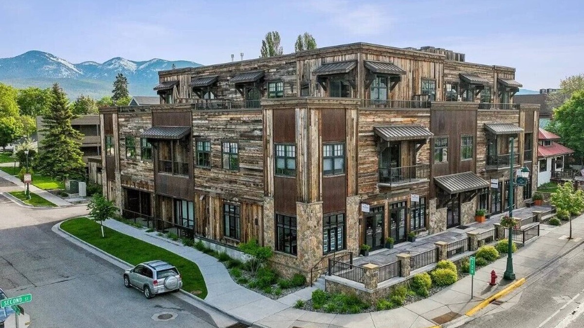 Whitefish Condo | Immaculate loft condo steps to shops, restaurants, Whitefish River and Whitefish Lake