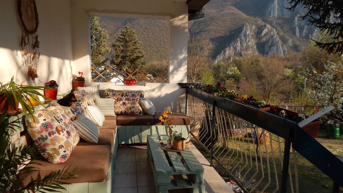 Matka Apartment | Impeccable Apartment With View in Dolna Matka