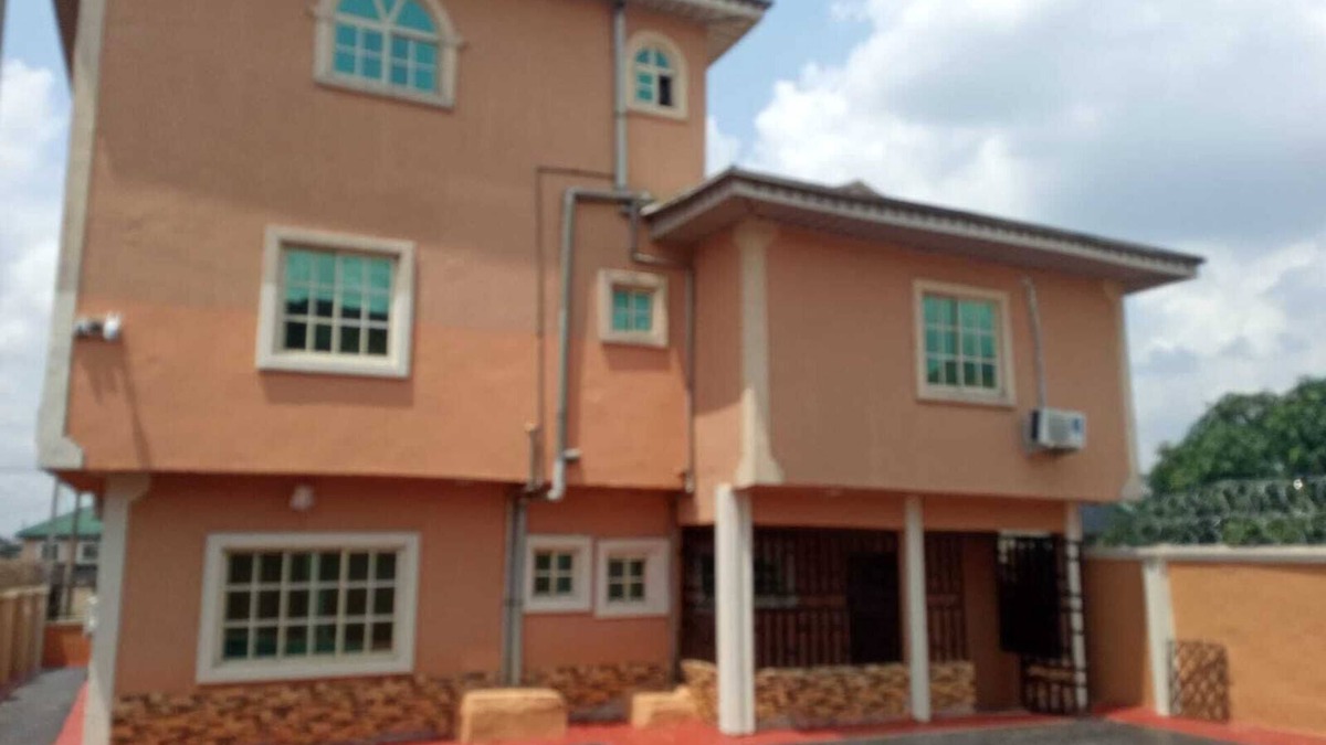 Benin City House | Impeccable , modern House in Benin City, Nigeria