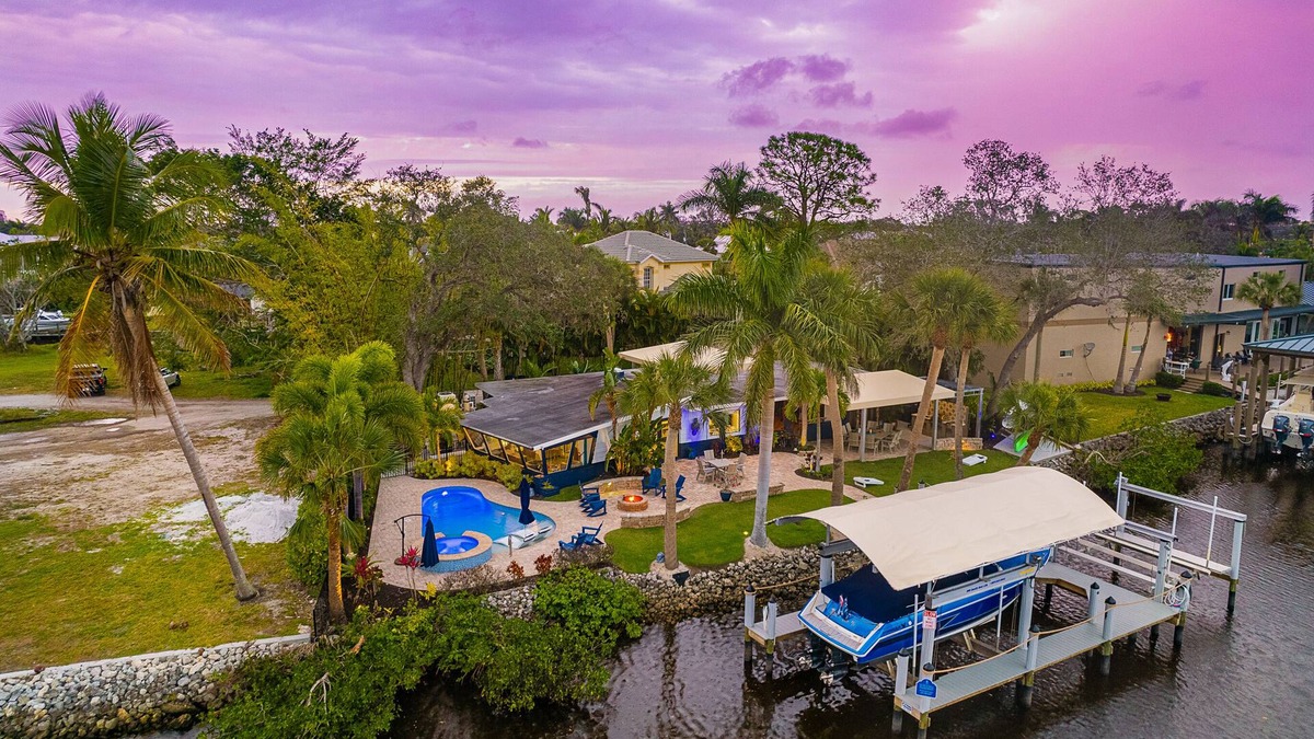 Bonita Springs House | Imperial River VACATION GEM - Best Resort-Like Vacation on the Imperial River!