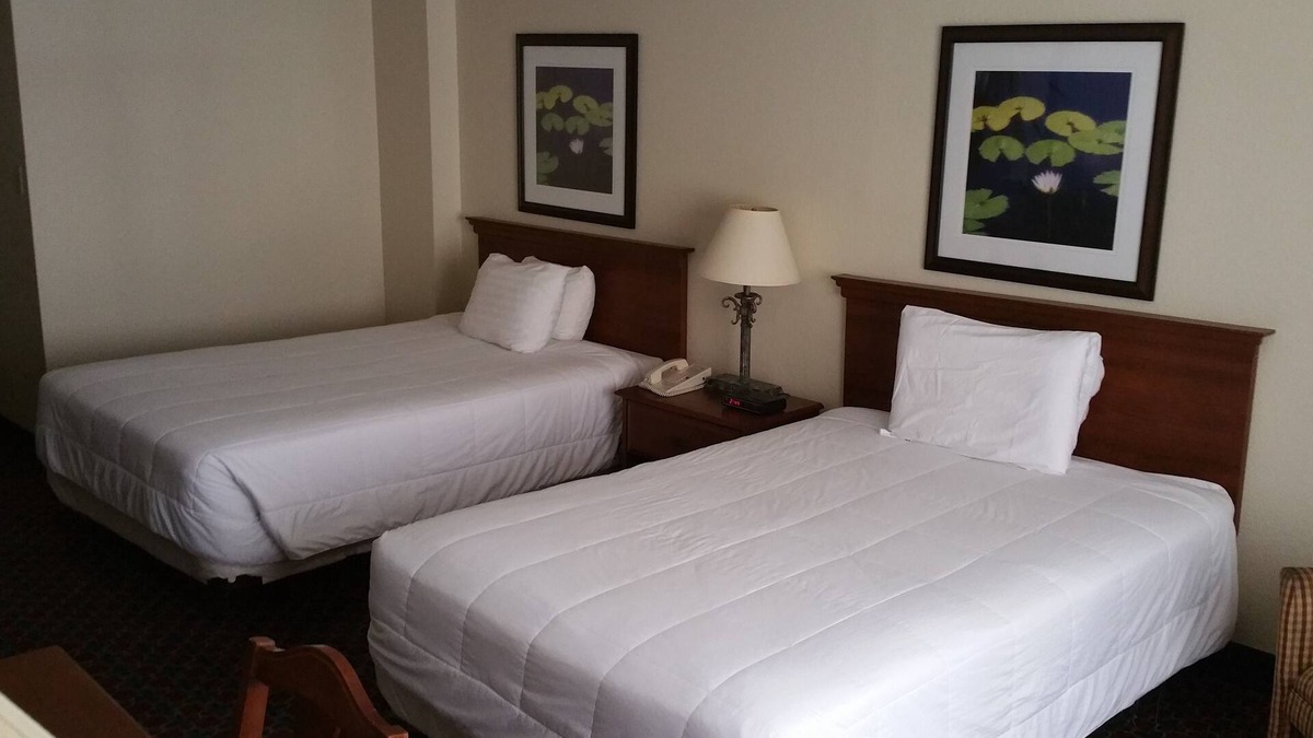 Lakeland Hotel | Imperial Swan Hotel & Suites
