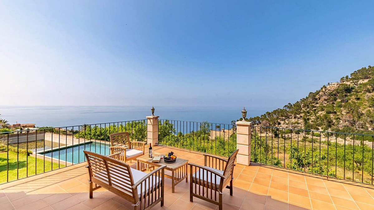 Banyalbufar Villa | Impresionante villa en Banyalbufar con vistas al mar, piscina, Wifi i Bbq privada.