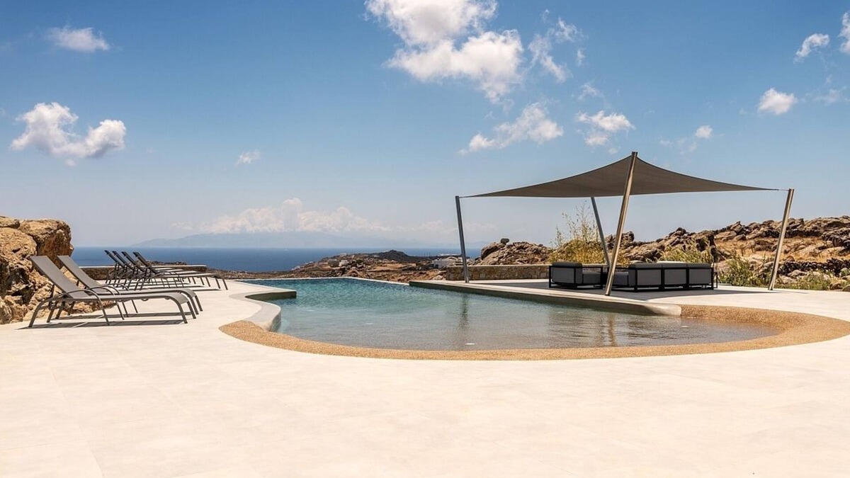 Plintri Villa | Impressive 10 Bedroom Villa, Private Infinity Pool with Panoramic Sea Views close to Elia Beach