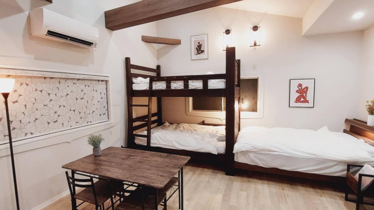Hyuga House | in a cottage with family friends/Hyuga Miyazaki