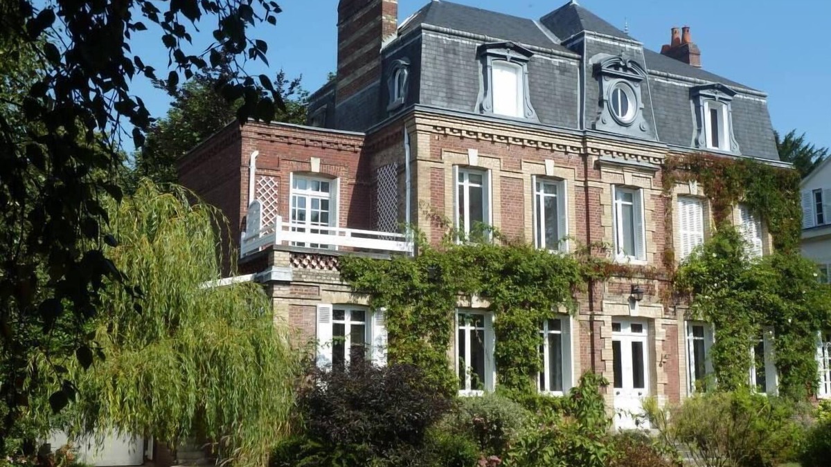 Gare-Jouvenet House | In an enclosed garden in the heart of Rouen