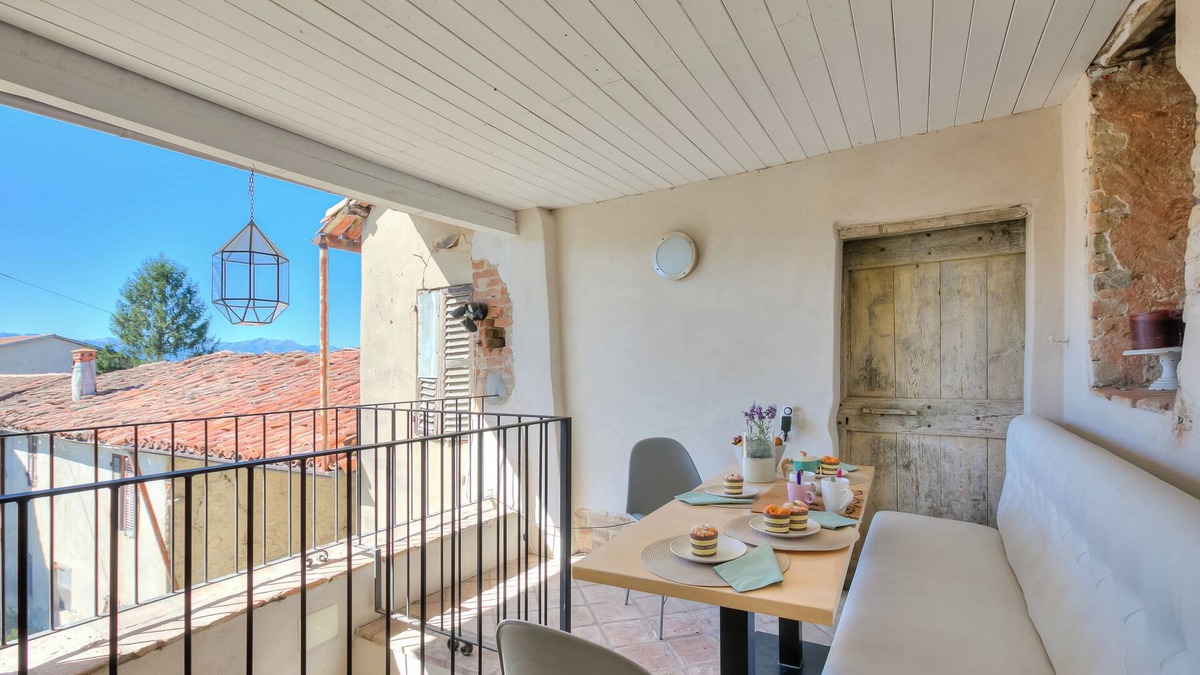 Clavesana Apartment | In Bocca Al Lupo Flat 2, Clavesana, Italy