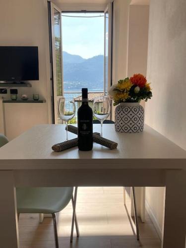 Lierna Apartment | In center Cà del Pescatore lake view
