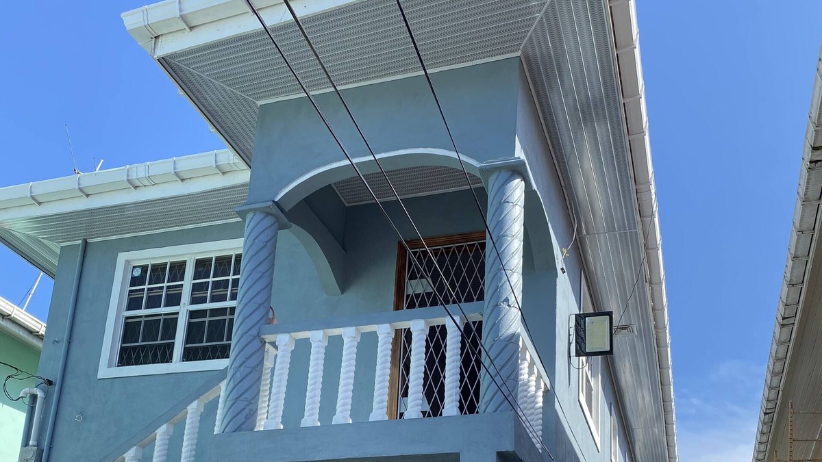 Georgetown Apartment | In City - Minutes to Regent St, Botanical Gardens, Cuffy Sq, and Bourda Market.