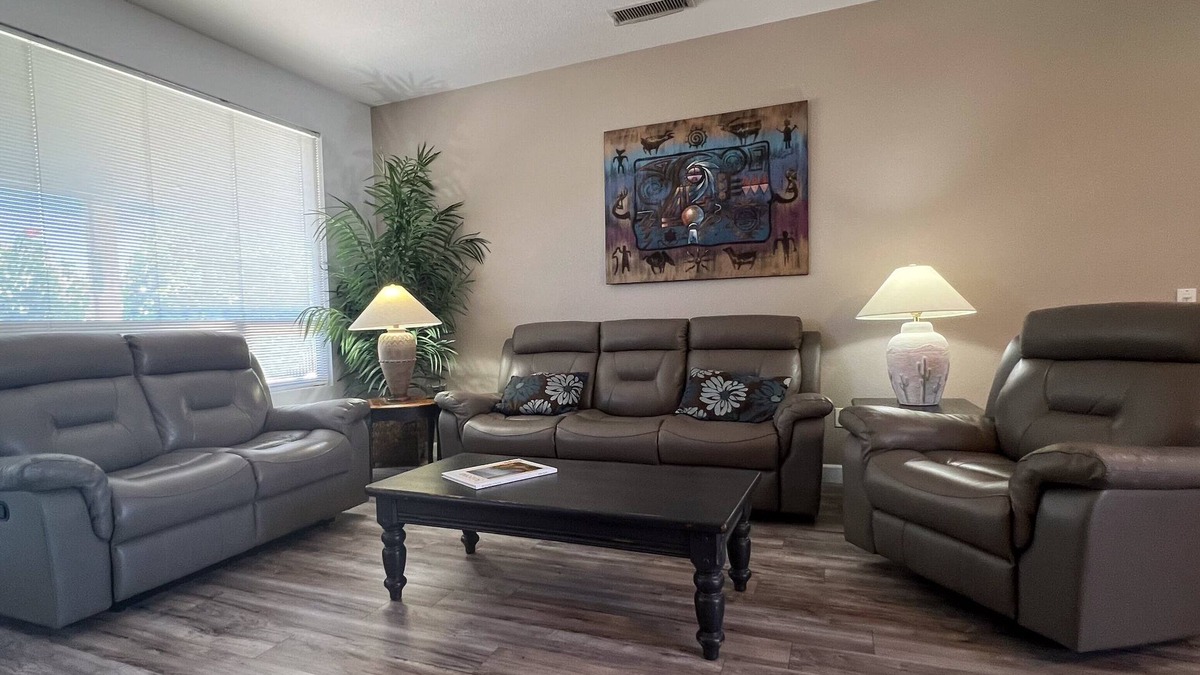 Desert Breeze House | In Demand UPSCALE Sun City GRAND Adult 45+ Community-REDUCED DECEMBER RATE