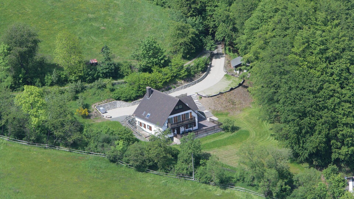 Medebach Villa | In der Waldemei - Seven Bedroom Villa, Sleeps 16