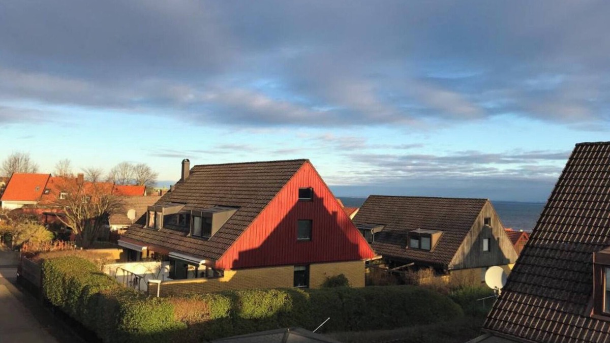 Bastad Ski Chalet | In famous Båstad City Center with Sea view Cozy Skåne South of Sweden WiFi