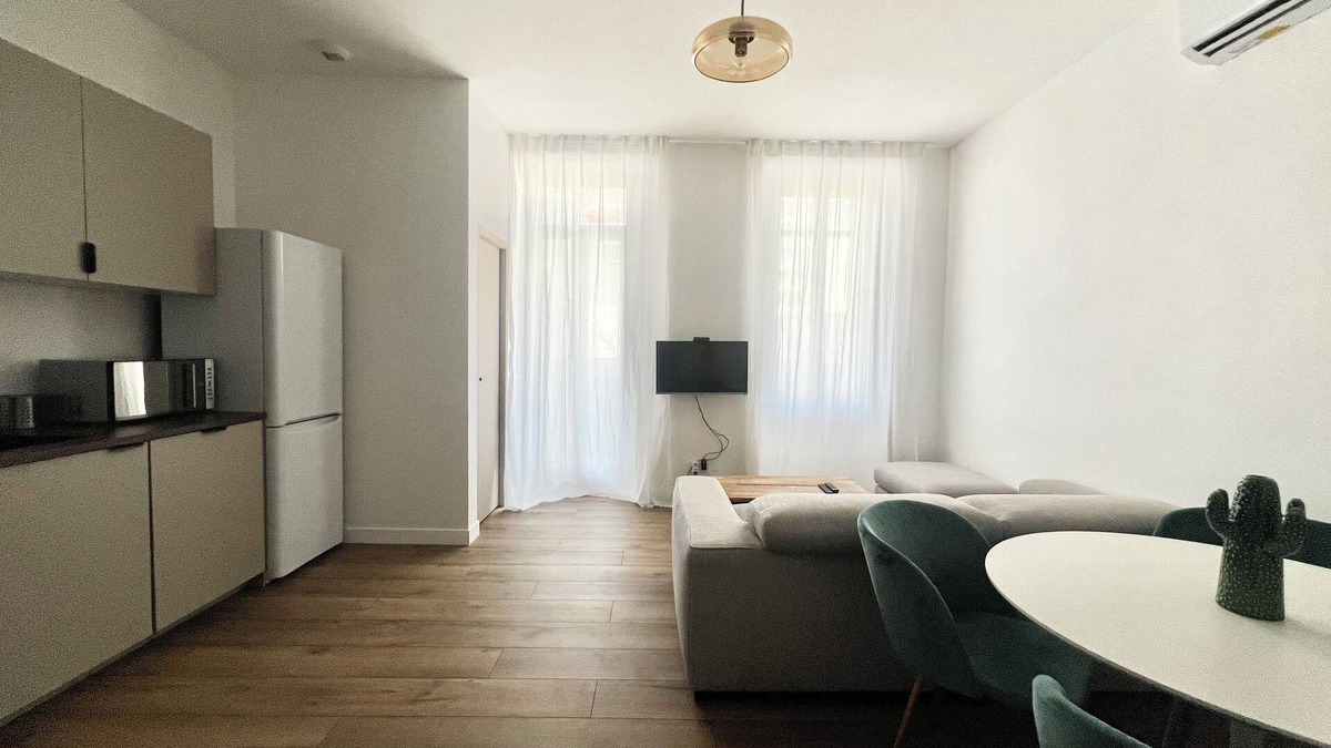 Blancarde Apartment | In front of Tramway, refurbished T2 apartment