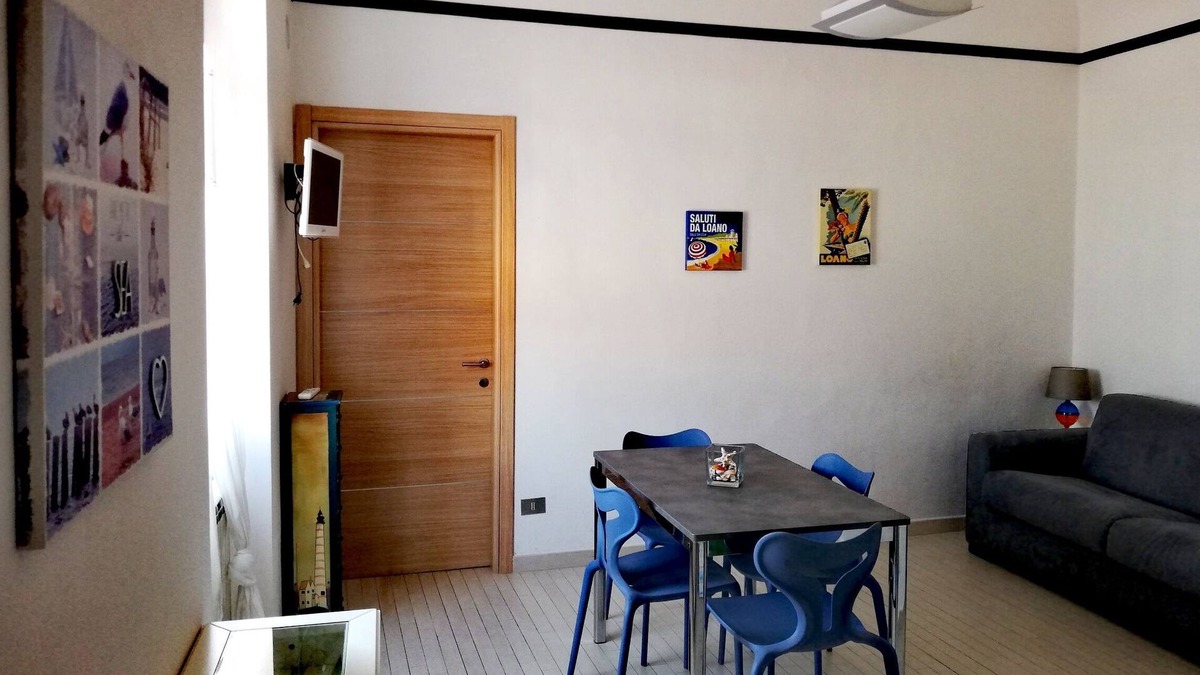 Loano Apartment | In historic building, Two-room apartment in the heart of Loano, cod. CIN IT009034C2JAZ8HVPK