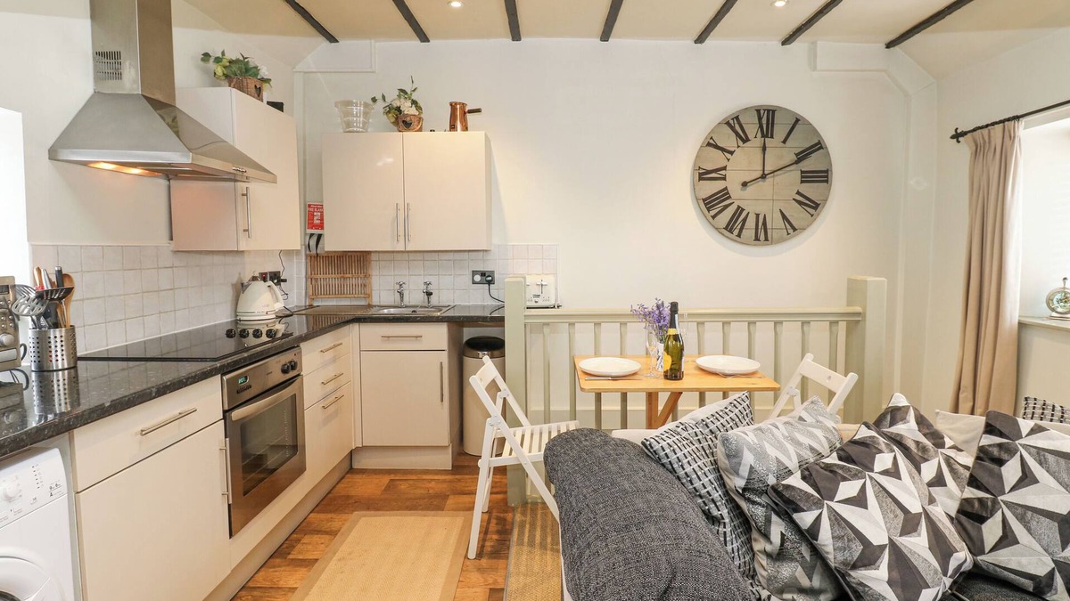 Middleham Cottage | In & Out Cottage