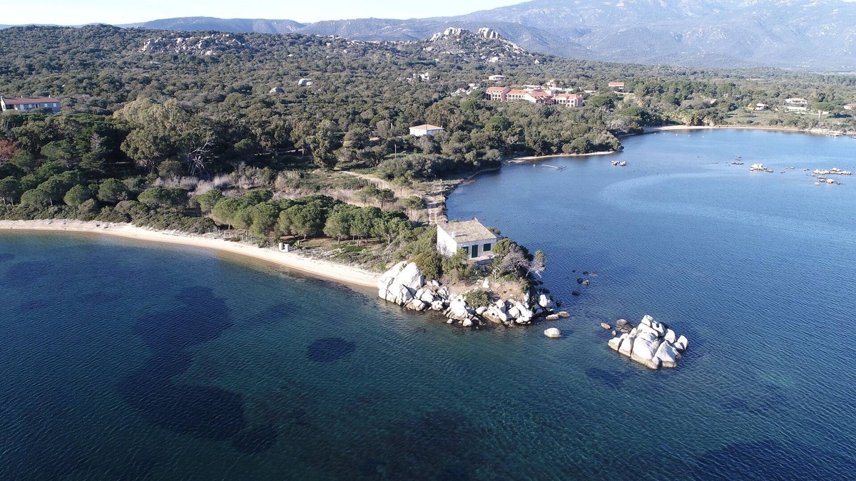 Pianotolli-Caldarello Villa | In Pianottoli-Caldarello, bonifacio stone villa, feet in the water