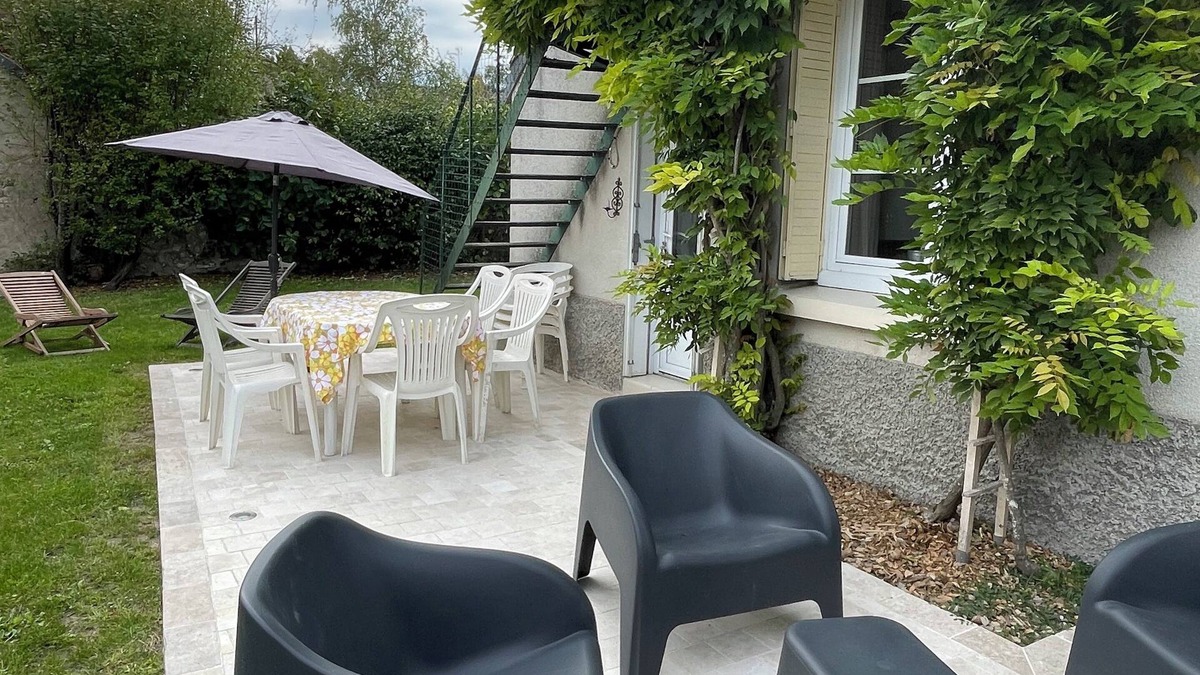 Bracieux House | In Sologne, family home with garden near Chambord castle and forests