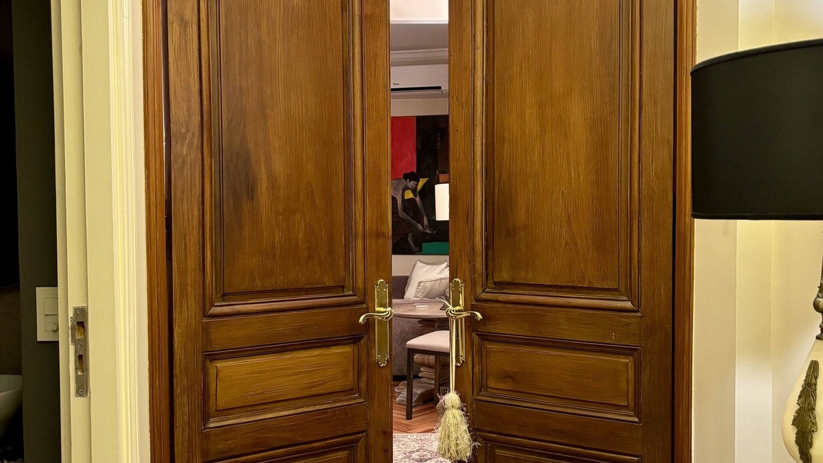 Recoleta Apartment | In the heart of Recoleta, a classy French Pied-à-Terre, like new, like home.