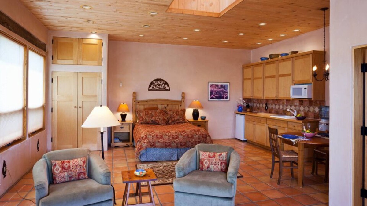 Arroyo Hondo Apartment | In Taos, Experience the Big Sky, See Forever, Privacy Galore!