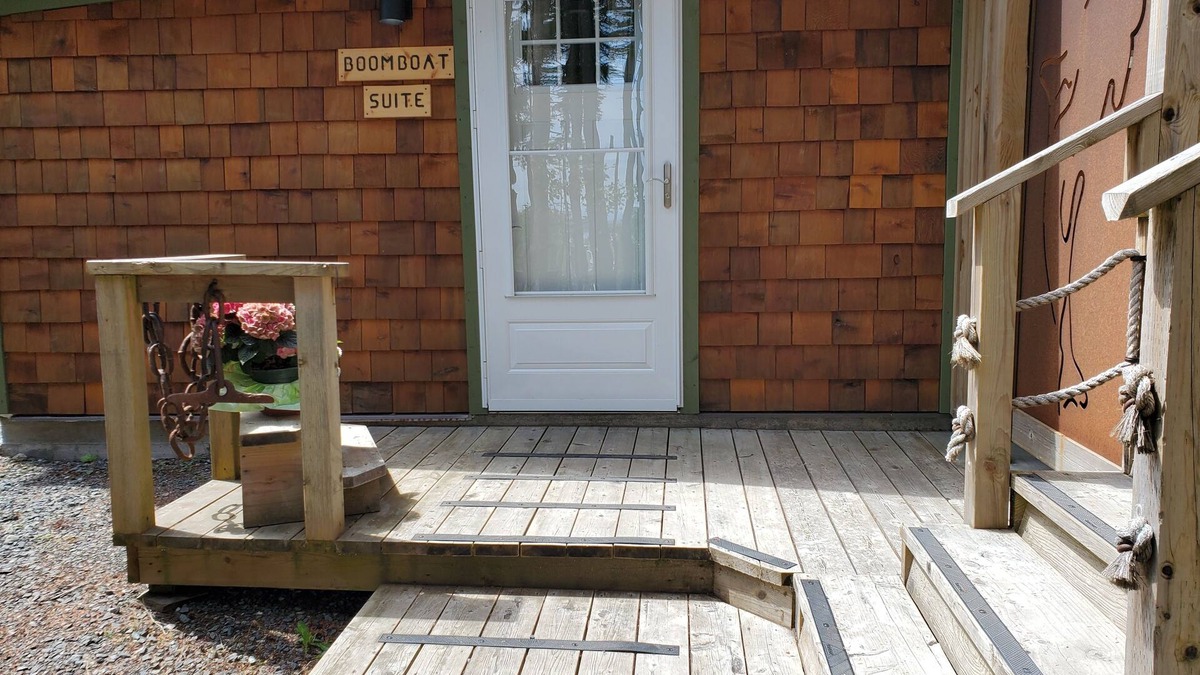 Telegraph Cove Cottage | In Telegraph Cove, rare gem, private, TV, High-speed WiFi, no cleaning fees