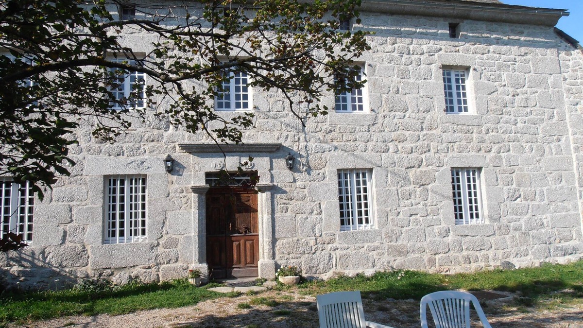 Laguiole House | IN THE AUBRAC REGIONAL NATURE PARK 5KM FROM LAGUIOLE LA DEMEURE 3 EPIS