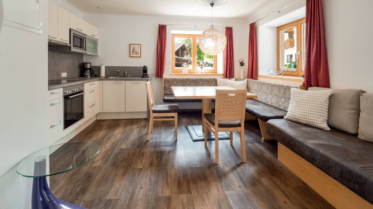 Neustift Im Stubaital Apartment | In the Center of Neustift - TWO Bedroom Apartment - sleeps 5
