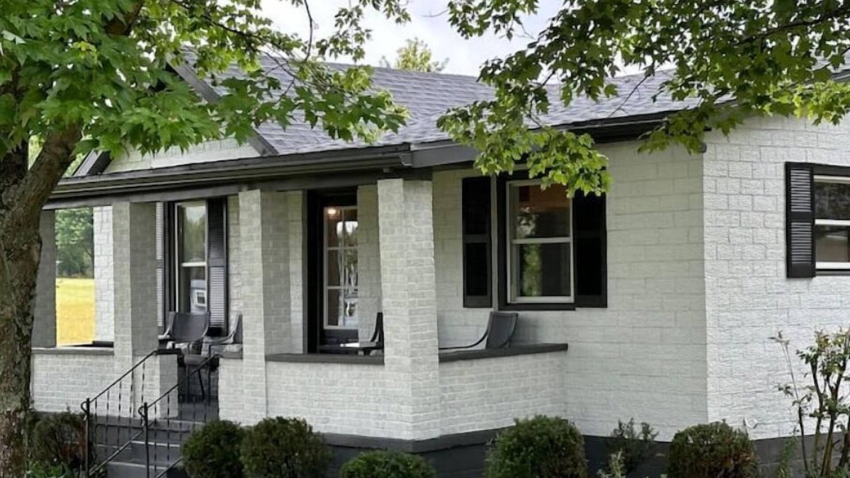 Mariah Hill House | In the country just minutes from Holiday World!