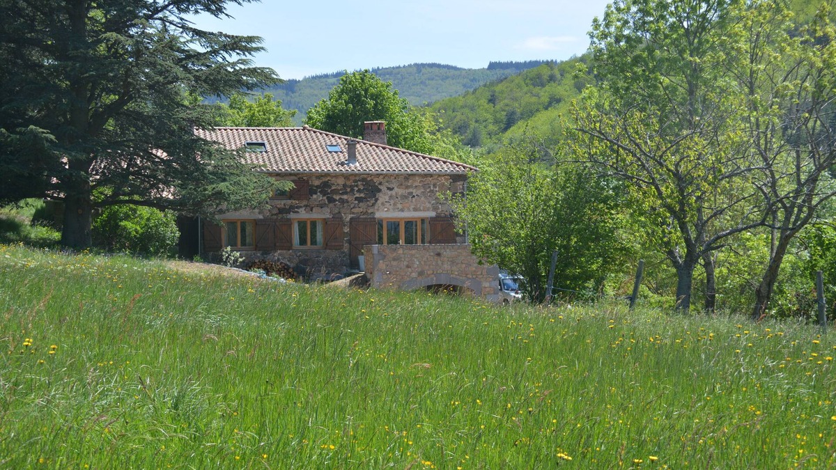 Saint-Barthelemy-Grozon House | In the middle of nature, large and comfortable farm, completely renovated in 2016