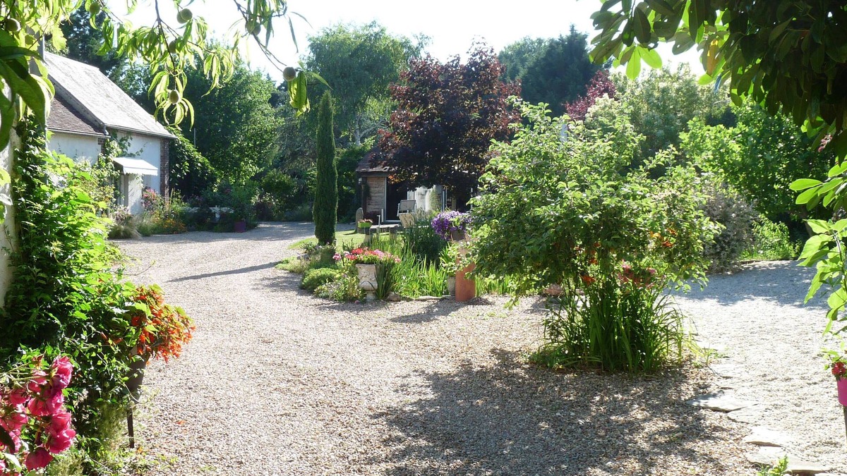 Chateau du Loir Cottage | in the heart of nature small gite for 2 to 6 people