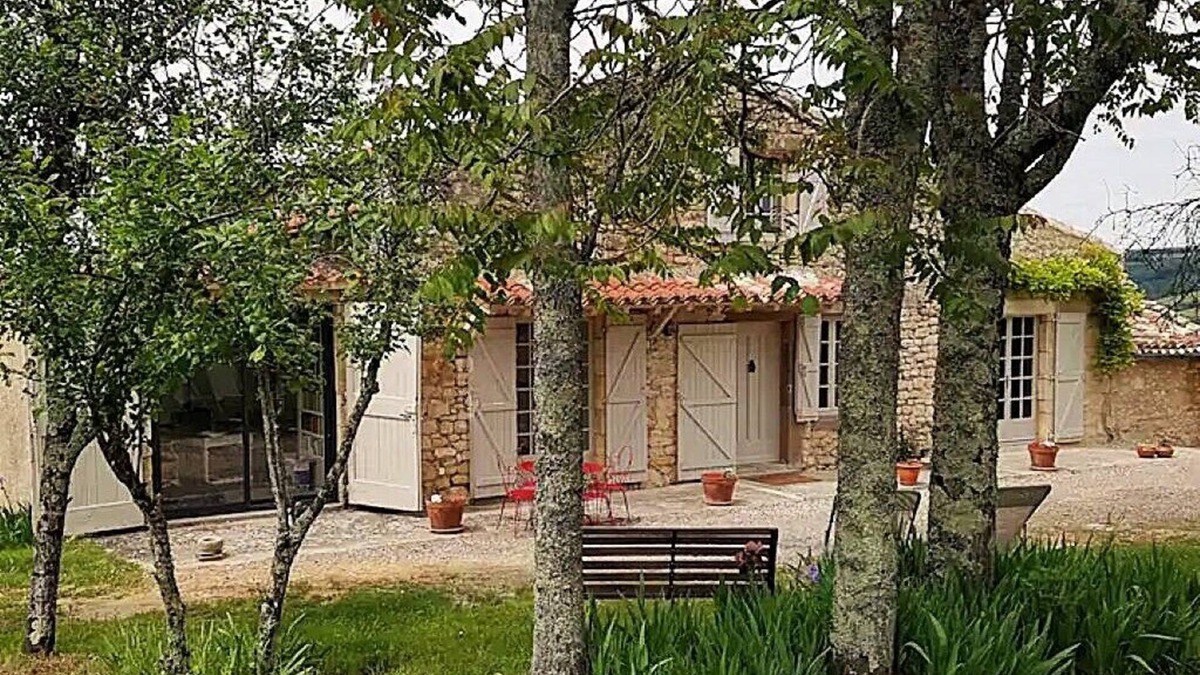 Saint-Marcel-Campes House | In the heart of nature, with an exceptional view of Cordes-sur-Ciel! Ideal for touring and walking.