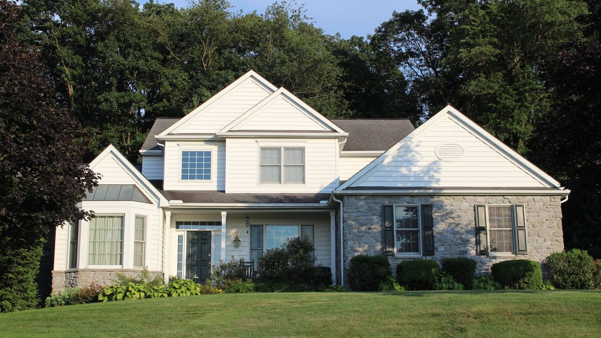 Ronks House | In the heart of Amish Paradise with GREAT view of Lancaster County!