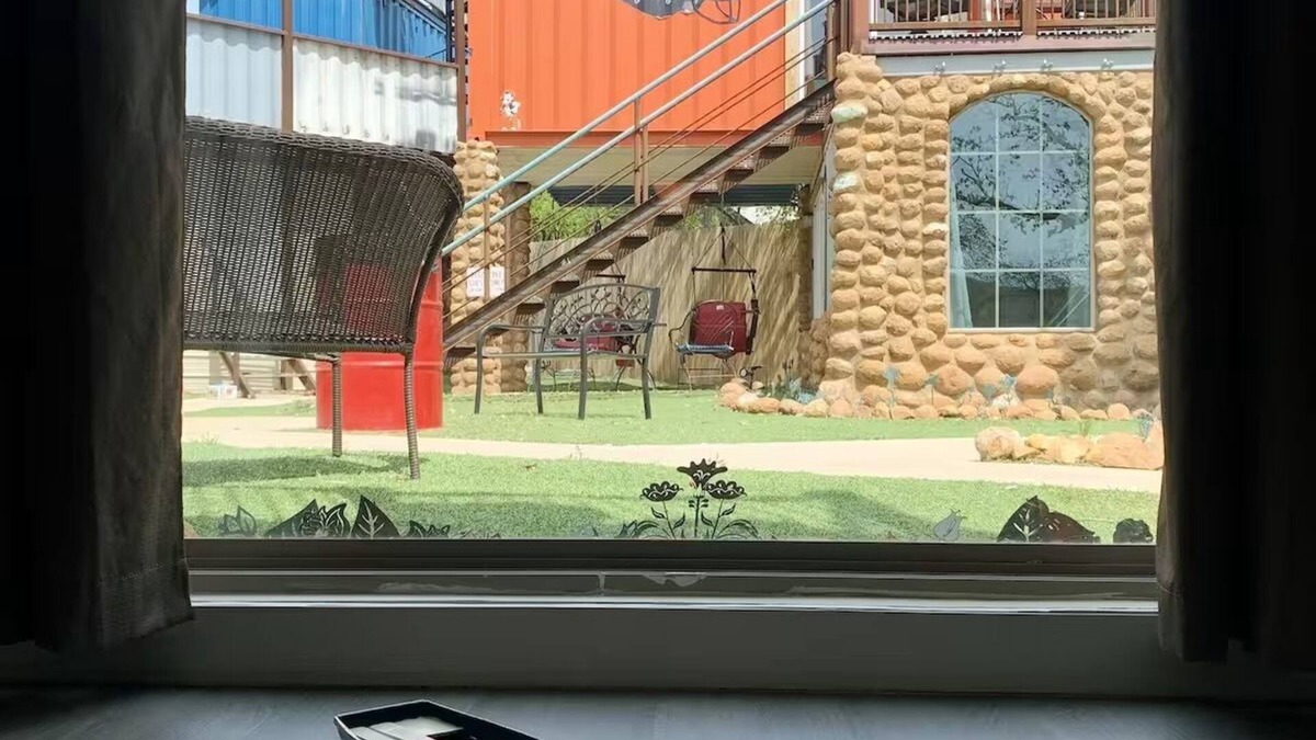 Medicine Park Apartment | In the Heart of Medicine Park, Outside the Apache Gate of Fort Sill. Fort Sill graduation stay.
