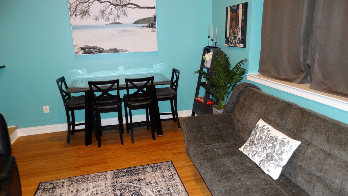 Graduate Hospital Apartment | In the heart of Philadelphia