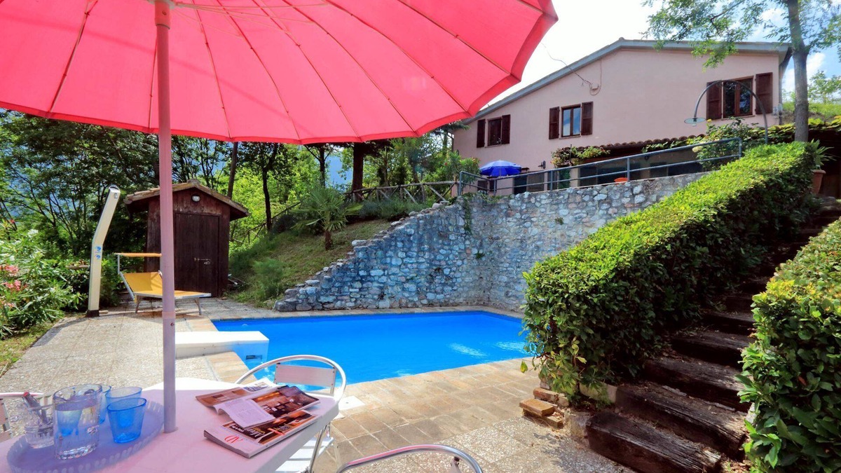 Sarnano House | In the heart of Sibillini's natural park where you can enjoy relax as well as summer and winter acti