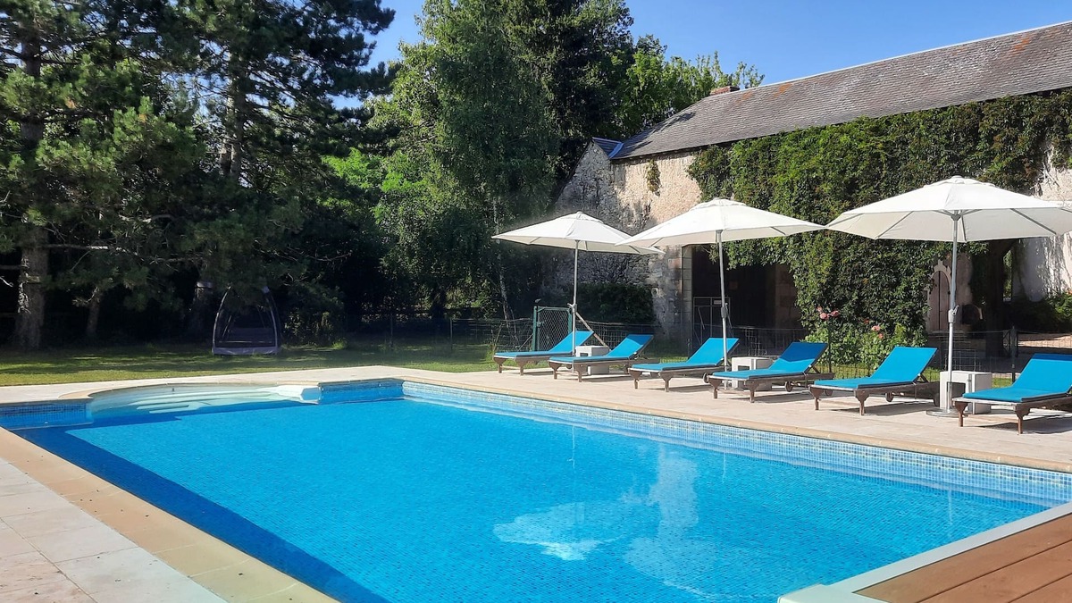 Fondettes House | IN THE HEART OF THE LOIRE CASTLES, 8km TOURS, PRETTY HOUSE, HEATED POOL, TENNIS