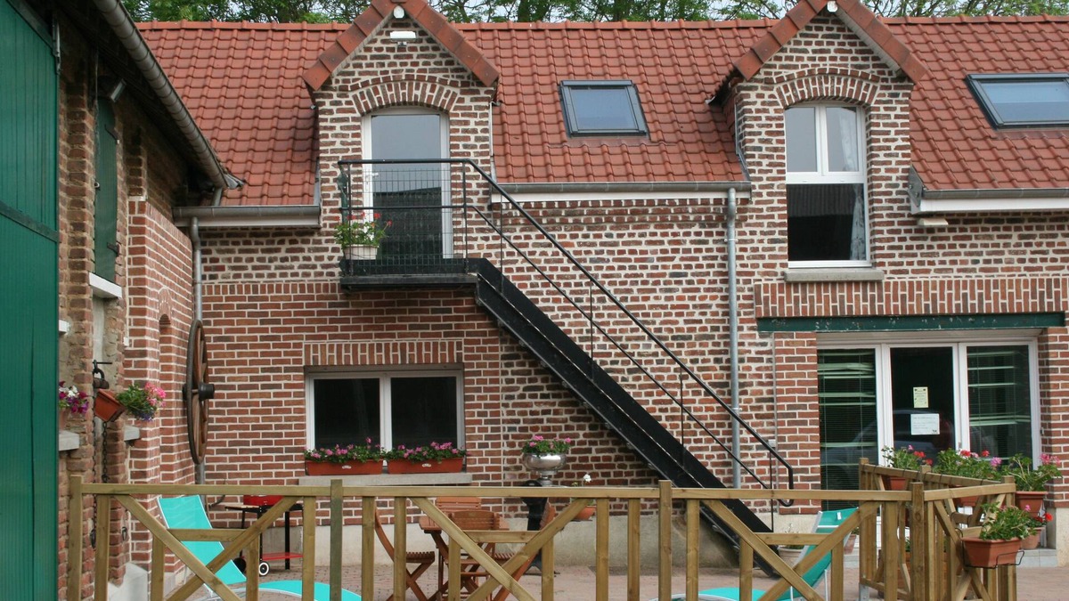 Monchy-au-Bois Cottage | In the house winch PDC