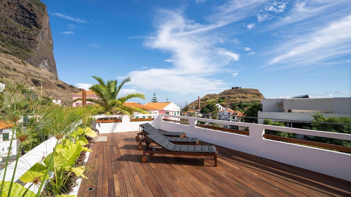 Porto da Cruz Apartment | In the village, between the sea and the mountains - Madeira Surf Camp II
