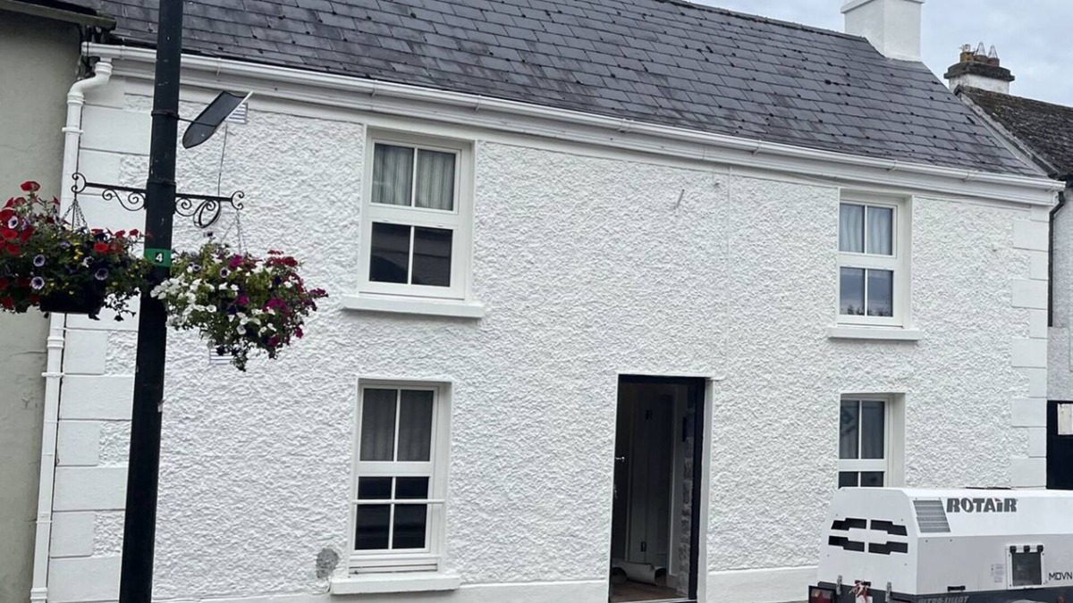 Trim House | In Town Beautiful Trim Castle Cottage