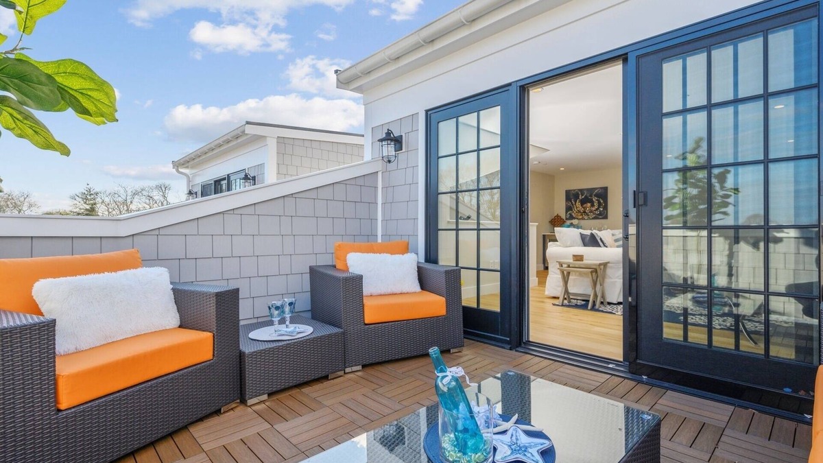 Harwich Port Condo | In town Location Walk to beach Pet Friendly AC WiFi TJs Tide
