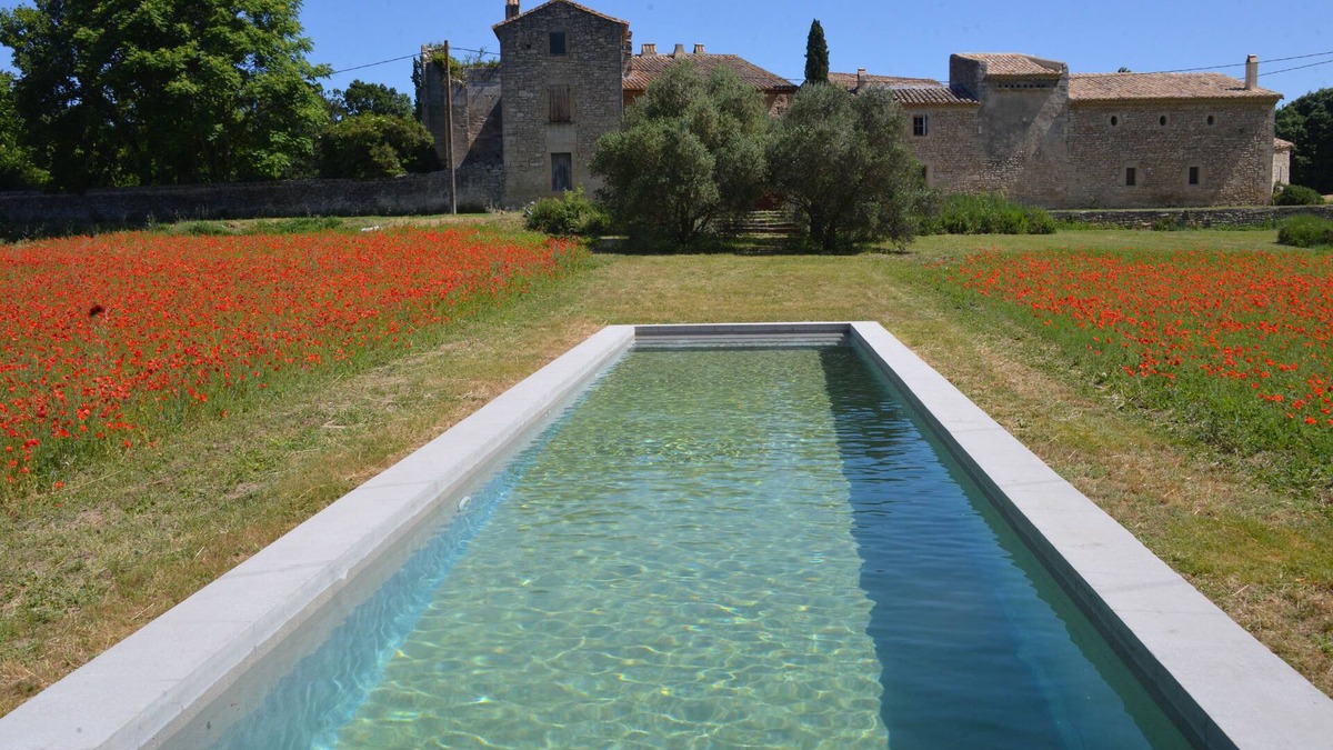 Uzes House | In Uzès, quiet, loft in independent 18th century mill with 15mx3m swimming pool