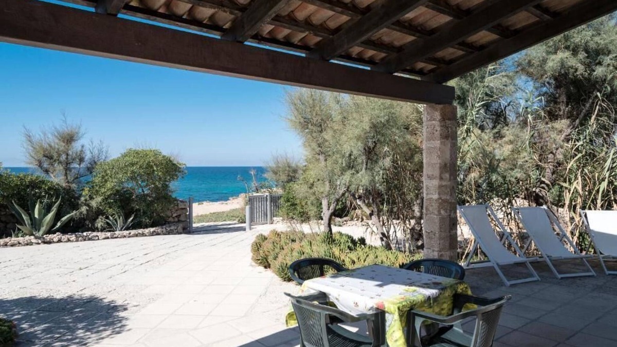 Pizzo House | Incantevole Trullo a 50m dal Mare, Gallipoli - Cod. 205