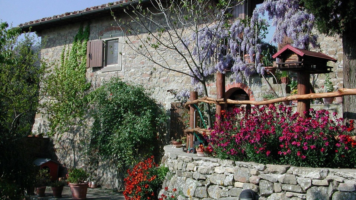 Figline e Incisa Valdarno Apartment | Incisa In Val D Arno: Country Farm Holidays in Tuscany - Apartment for rent in the tuscan countryside