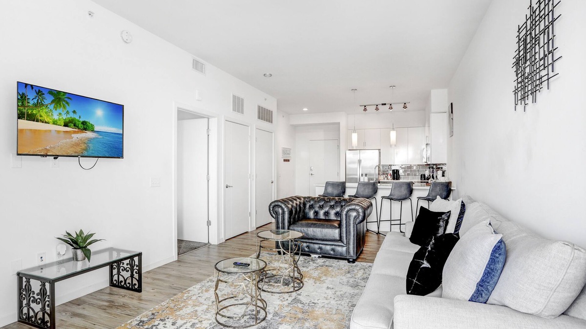 Channel District Apartment | Includes access to top of the line Gym, Luxary Pool, & City View Sky Lounge