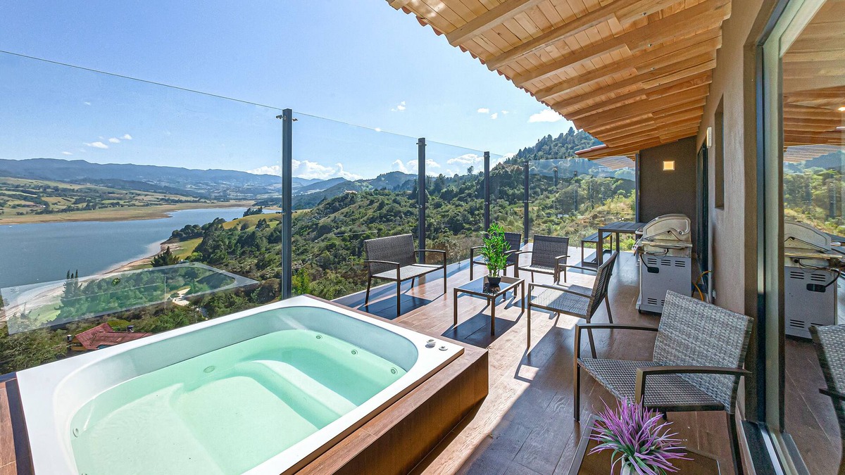 Choconta House | Incredible house in the sisga reservoir