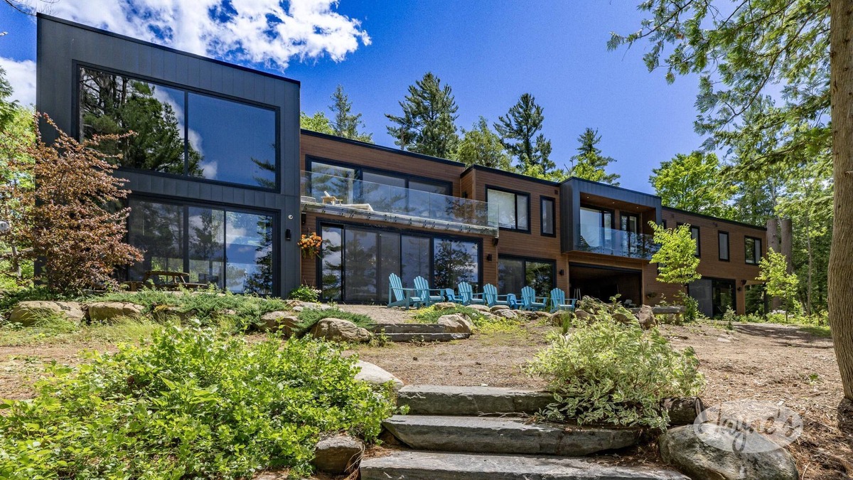 Baysville Cottage | Incredible Modern 6 bdrm, 5 bath Open-Concept Cottage on Lovely Lake of Bays!