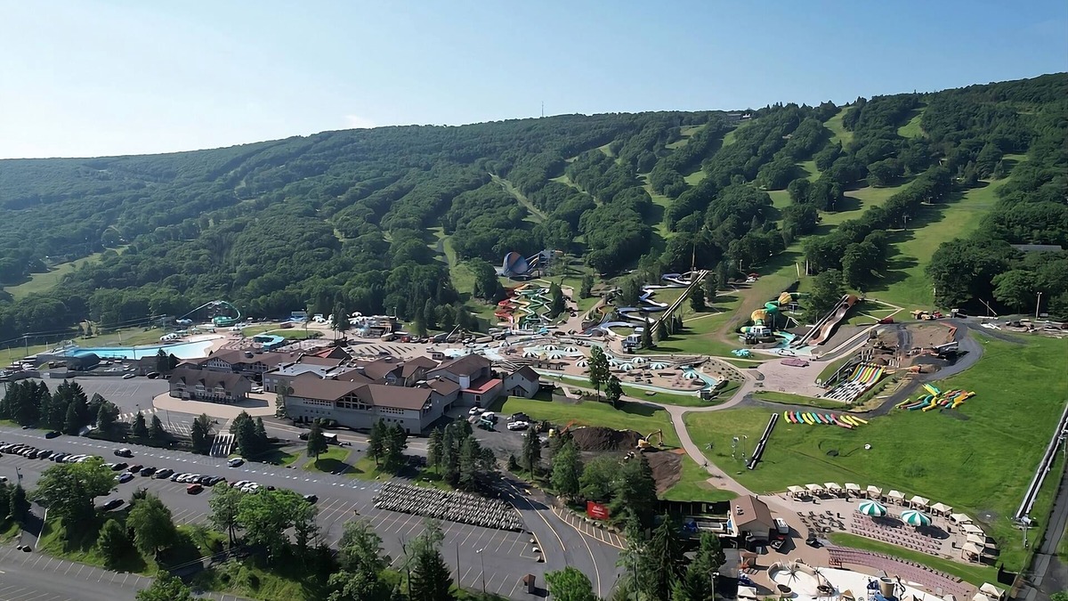 Tannersville Hotel | Incredible Ski Destination! Near Yankee Run Nature Preserve! Lazy River & Pool!