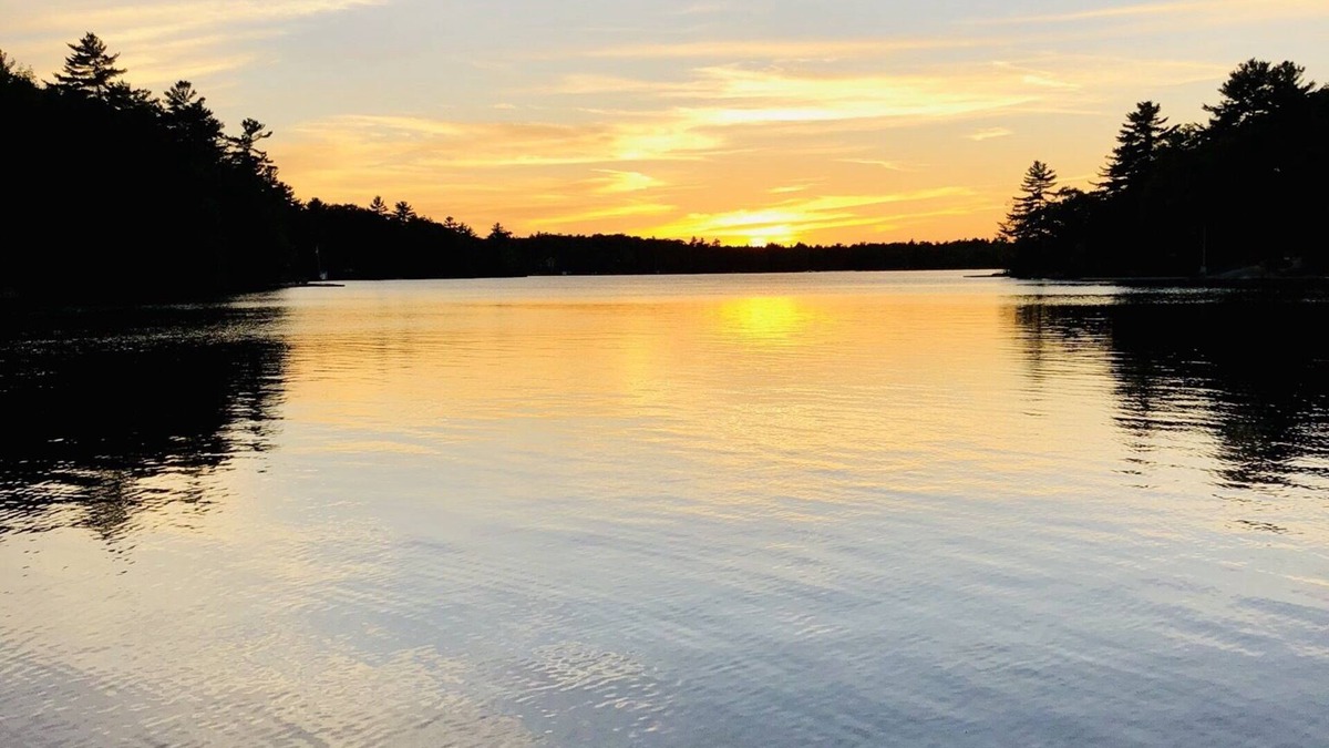 Georgian Bay Cottage | Incredible waterfront vacation home in Muskoka on Sixmile Lake