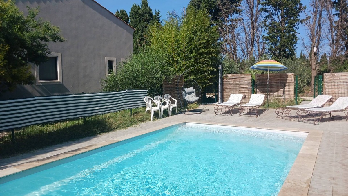 Saint-Martin-de-Crau House | INDEPENDENT VILLA with SWIMMING POOL in organic farmland