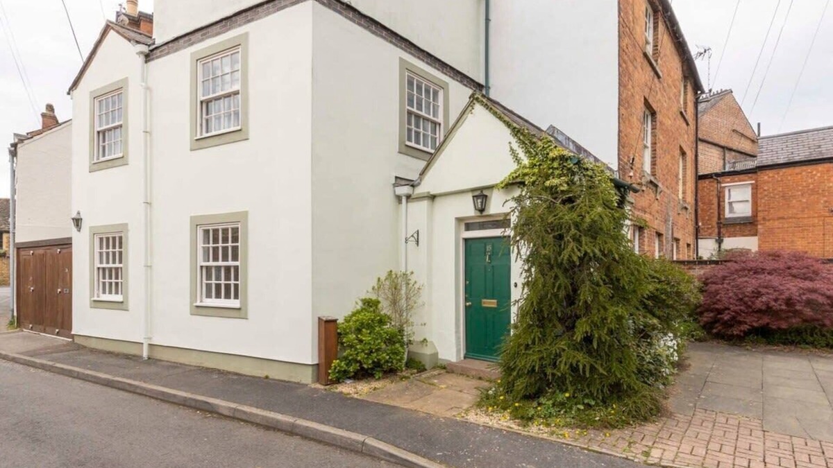 Oakham House | Independence House - Oakham