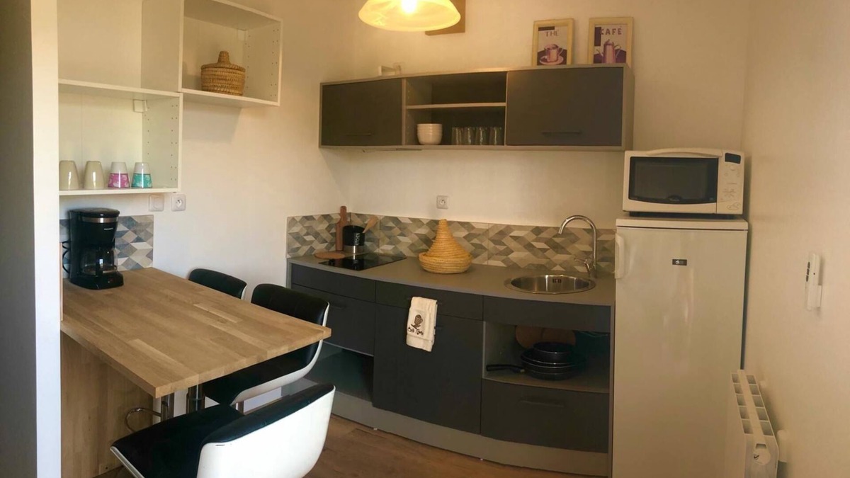 Grabels House | Independent 3 bedroom villa